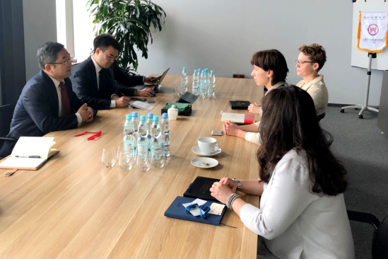 莫纪宏所长率团赴波兰调研(1)1382