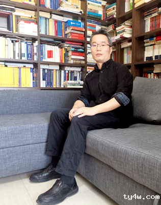 柳建龙照片.png